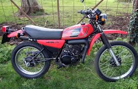 GENUINE New Yamahas DT175 Motorcycle 2strokes 171cc